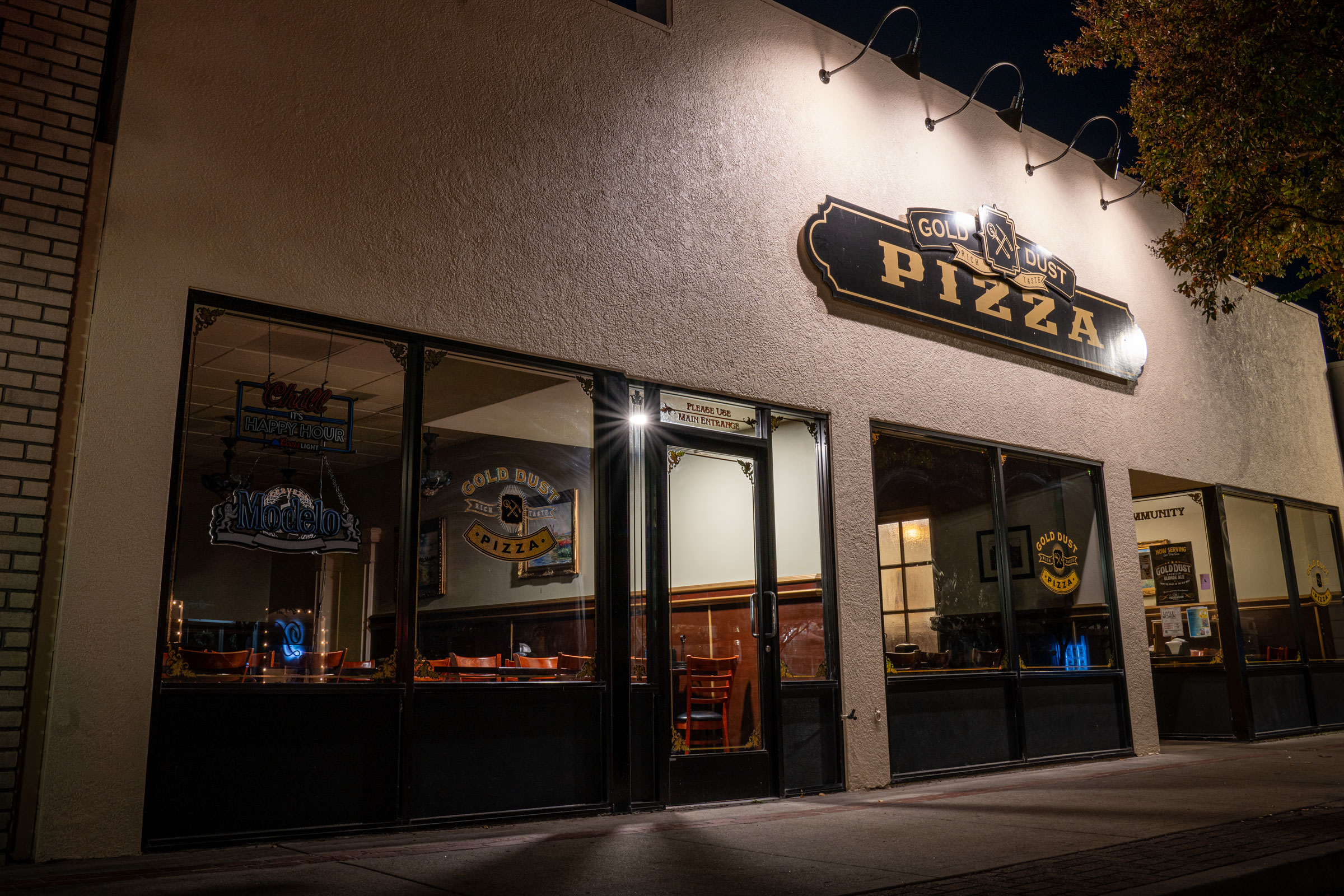 Gold Dust Pizza Ripon Exterior