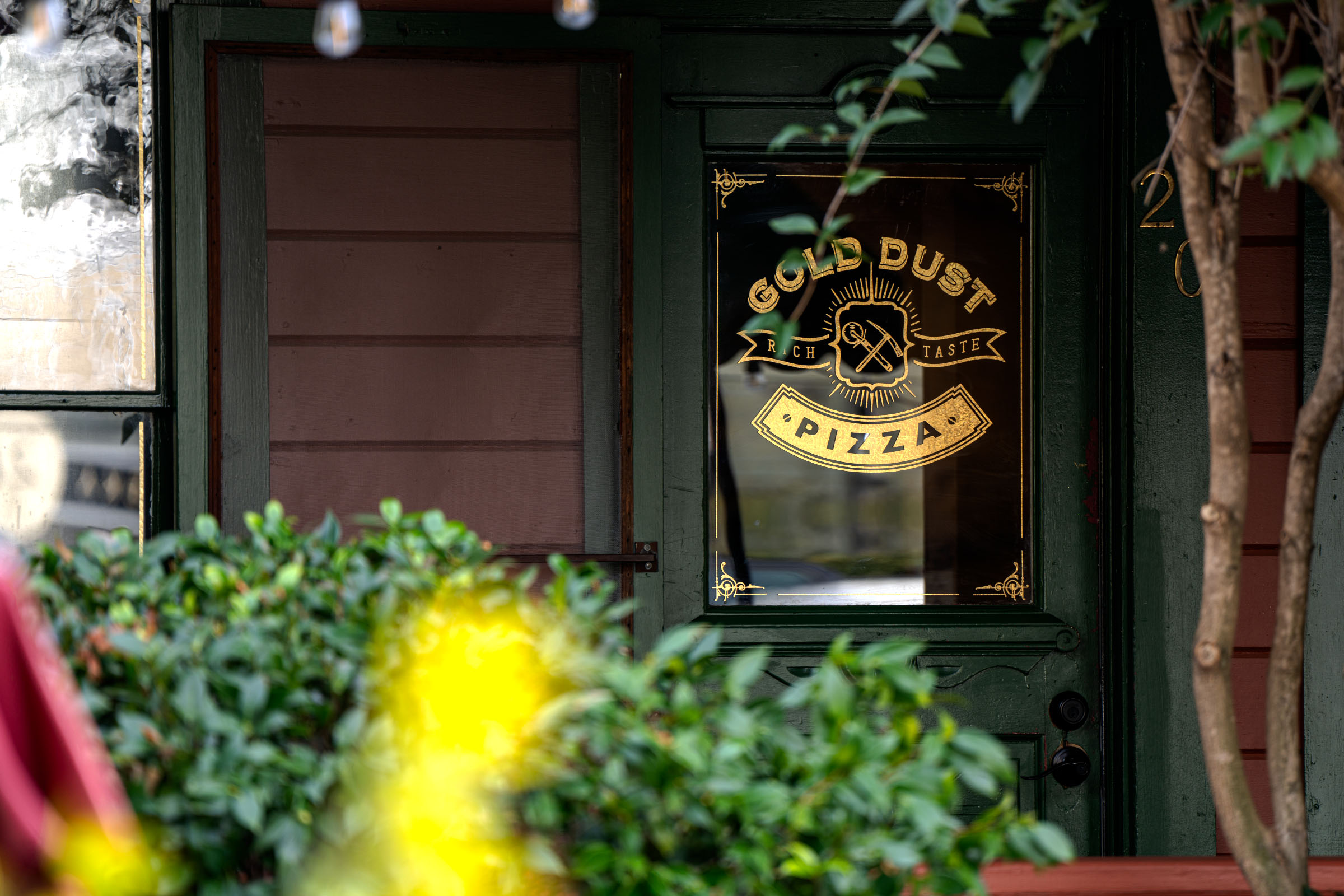 Gold Dust Pizza Sutter Creek Exterior