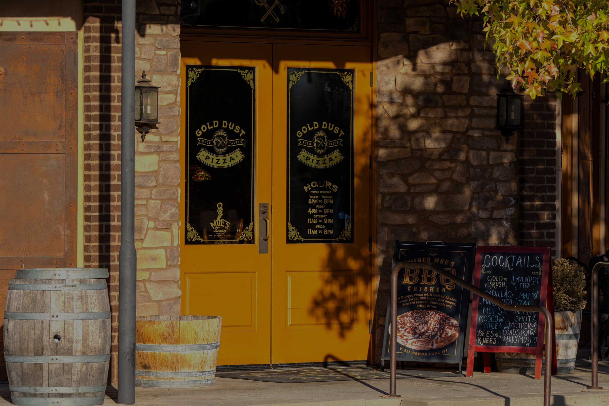 Front Door of Gold Dust Pizza Copperopolis